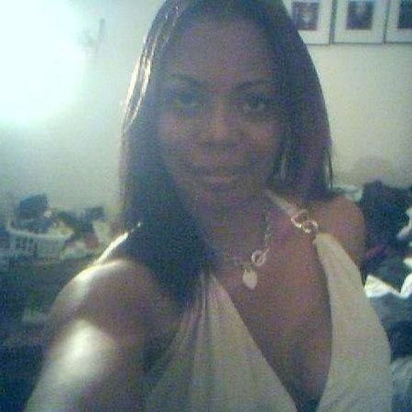 Meet your Posher, Mel - Picture 1 of 3